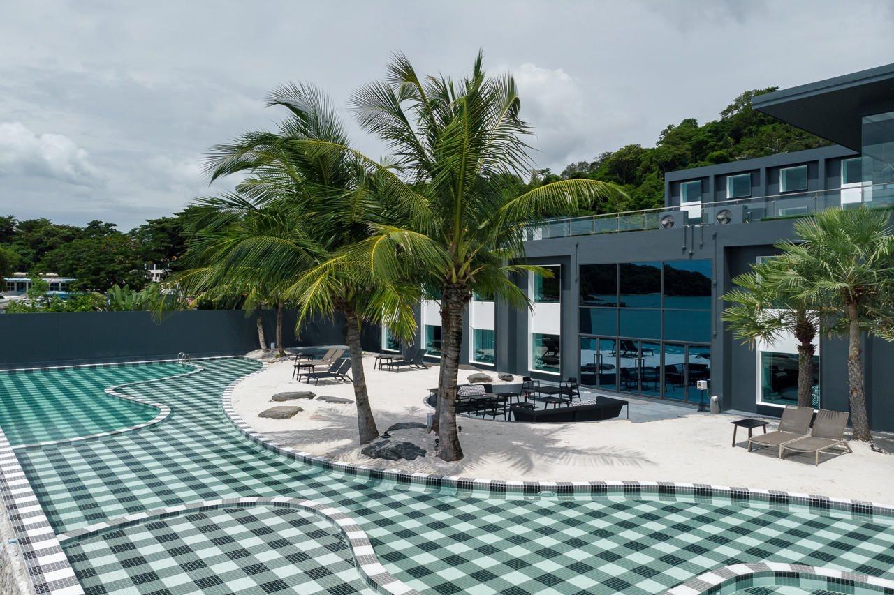 Foto Hotel Phuket Beachfront Екстериор снимка The Beach Club at The Standard, Hua Hin