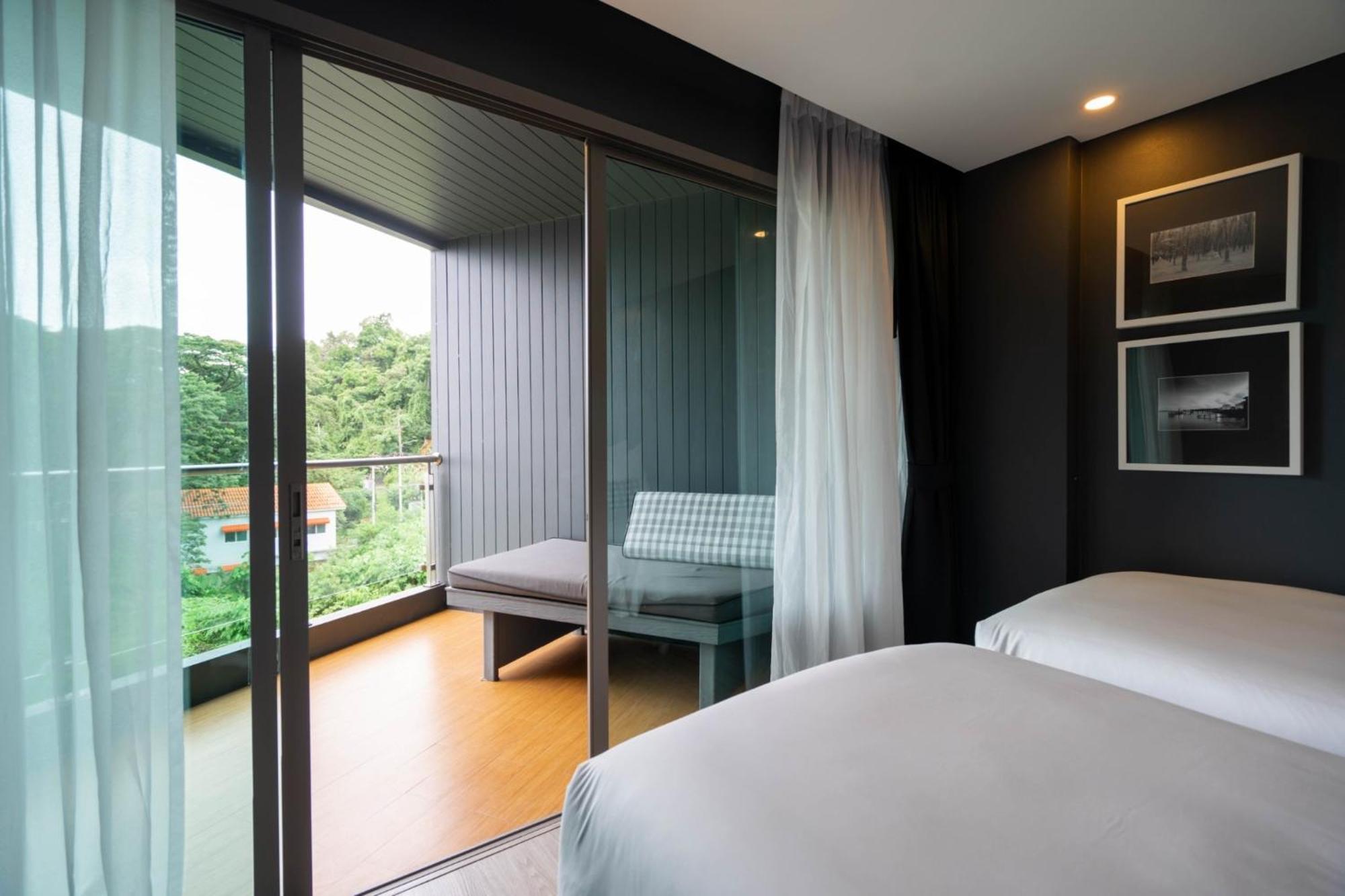 Foto Hotel Phuket Beachfront Екстериор снимка Deluxe Room