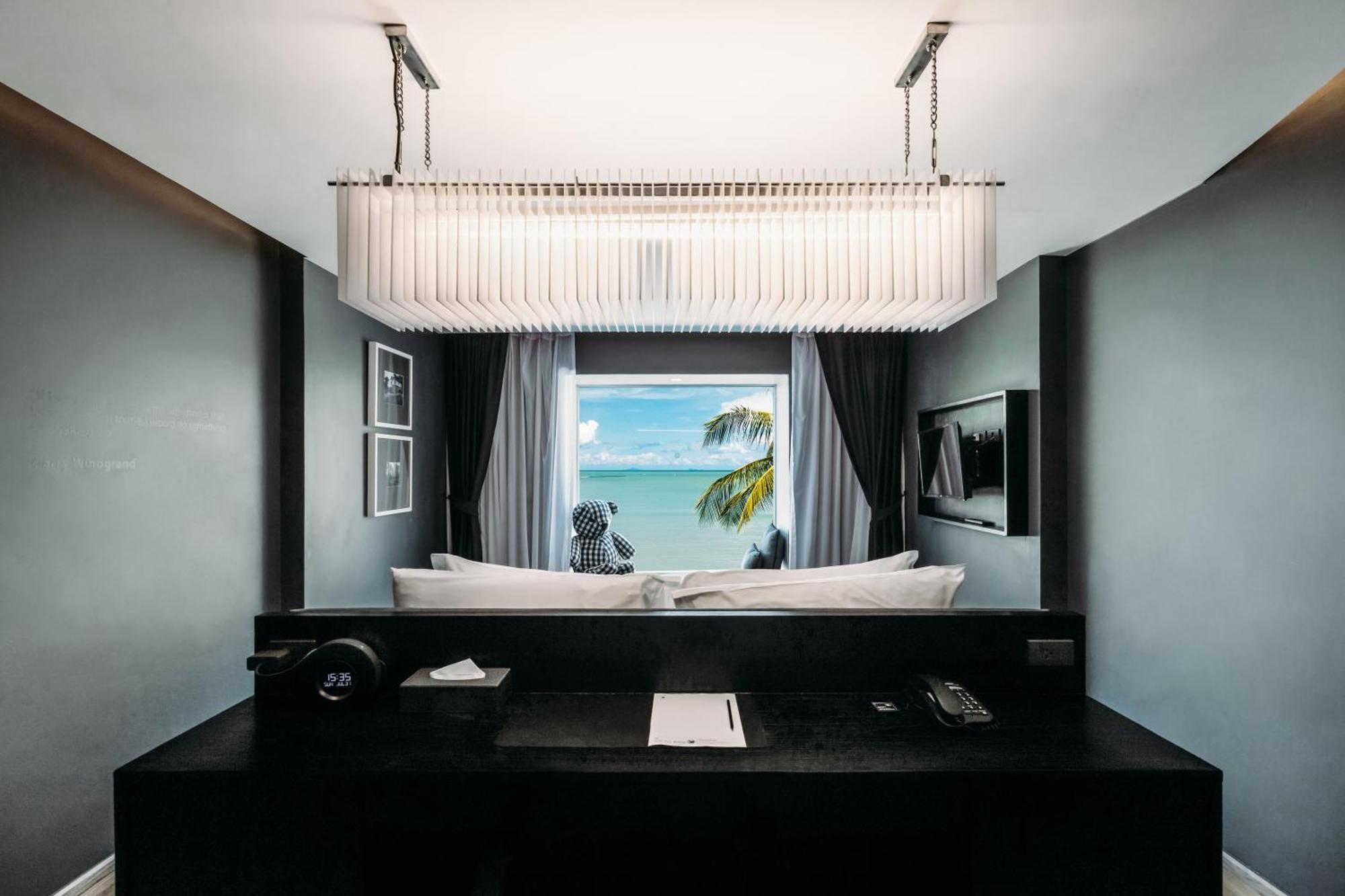 Foto Hotel Phuket Beachfront Екстериор снимка Deluxe Ocean View